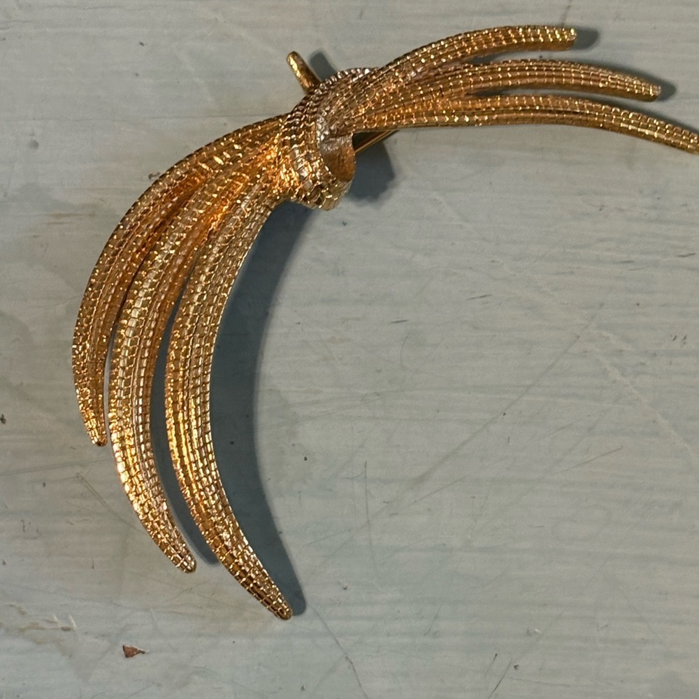 Gold Women's Jewelry Brooch